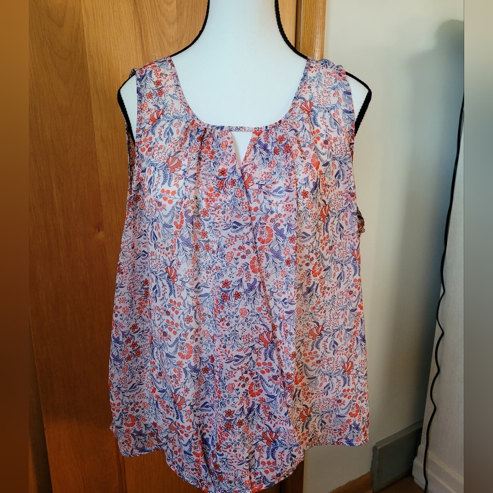 Summer top by Daisy Fuentes